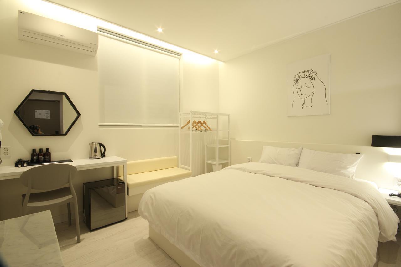 Hotel Yam Yeosu Hakdong エクステリア 写真