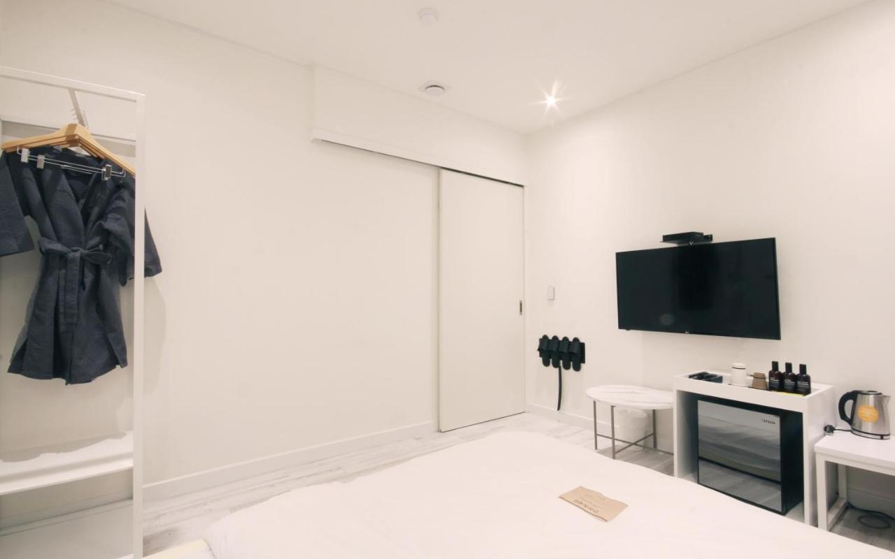 Hotel Yam Yeosu Hakdong エクステリア 写真